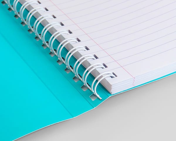 Detalle encuadernado Wire-O oculto